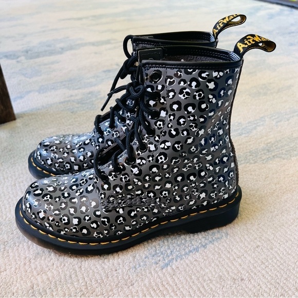 Dr. Martens Shoes - Dr. Martens 1460 RARE Hidden Skull Leopard Gun Metal GRAY 27652029 SIZE 7